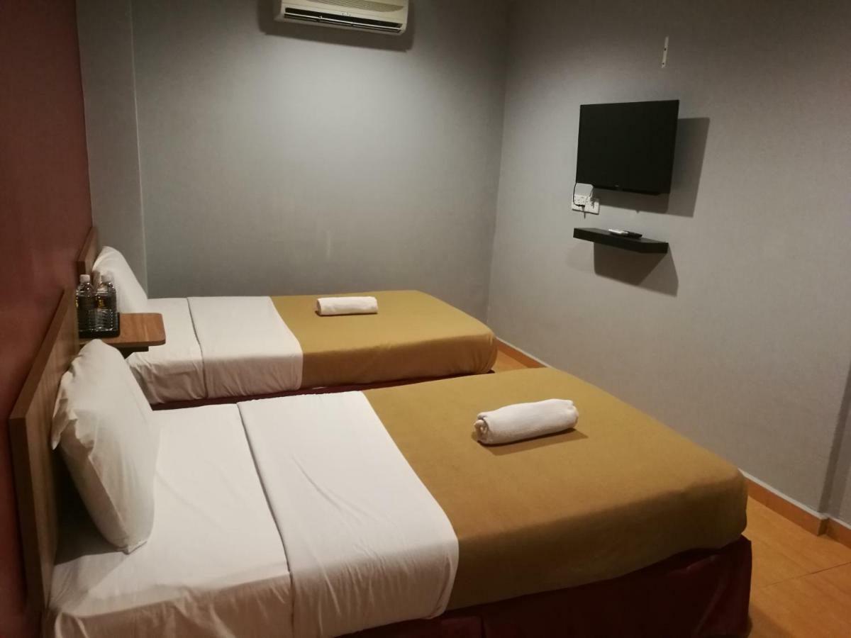 פורט דיקסון Grandpa Hotel מראה חיצוני תמונה