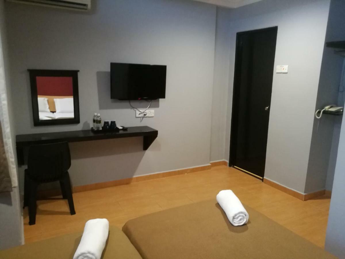 פורט דיקסון Grandpa Hotel מראה חיצוני תמונה