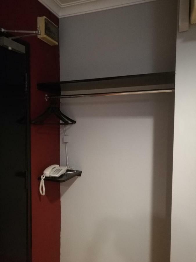 פורט דיקסון Grandpa Hotel מראה חיצוני תמונה